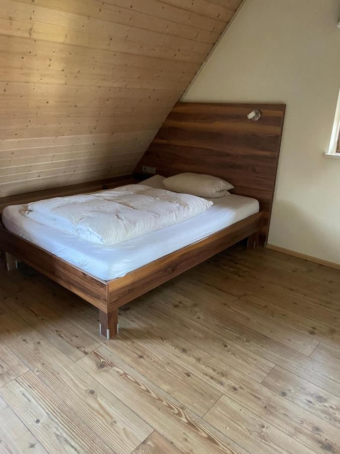 Landgasthof Hirsch Remchingen Eksteriør billede
